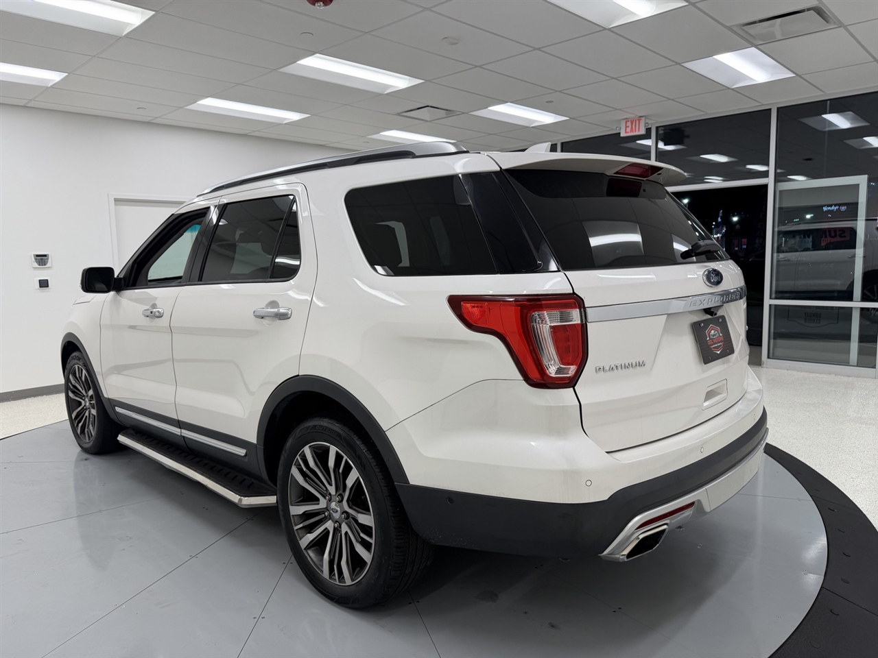 Ford Explorer Platinum AWD 2017 Ford Explorer Platinum AWD 2017