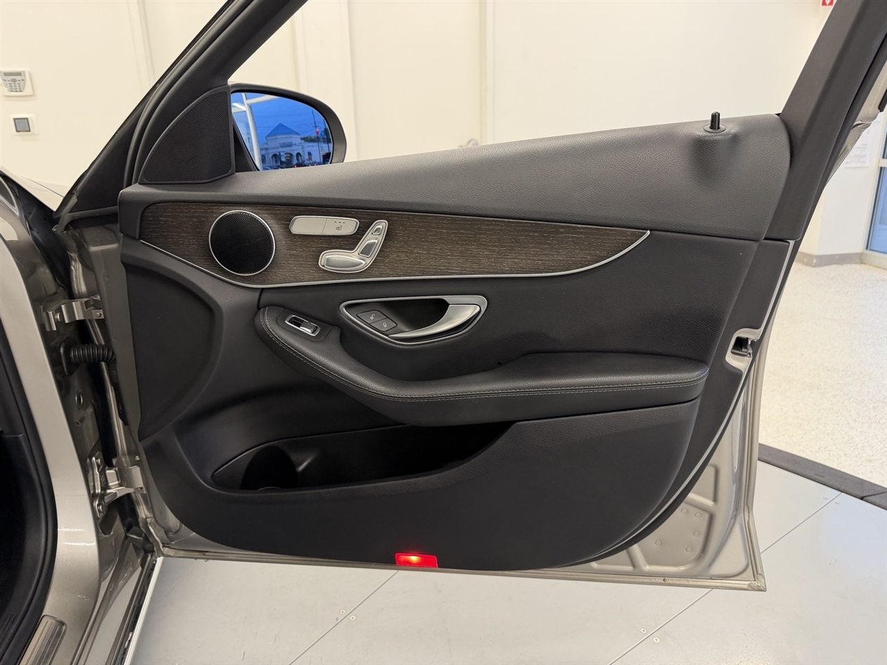 Mercedes-Benz C-Class C300 4MATIC Sedan 2020 Mercedes-Benz C-Class C300 4MATIC Sedan 2020