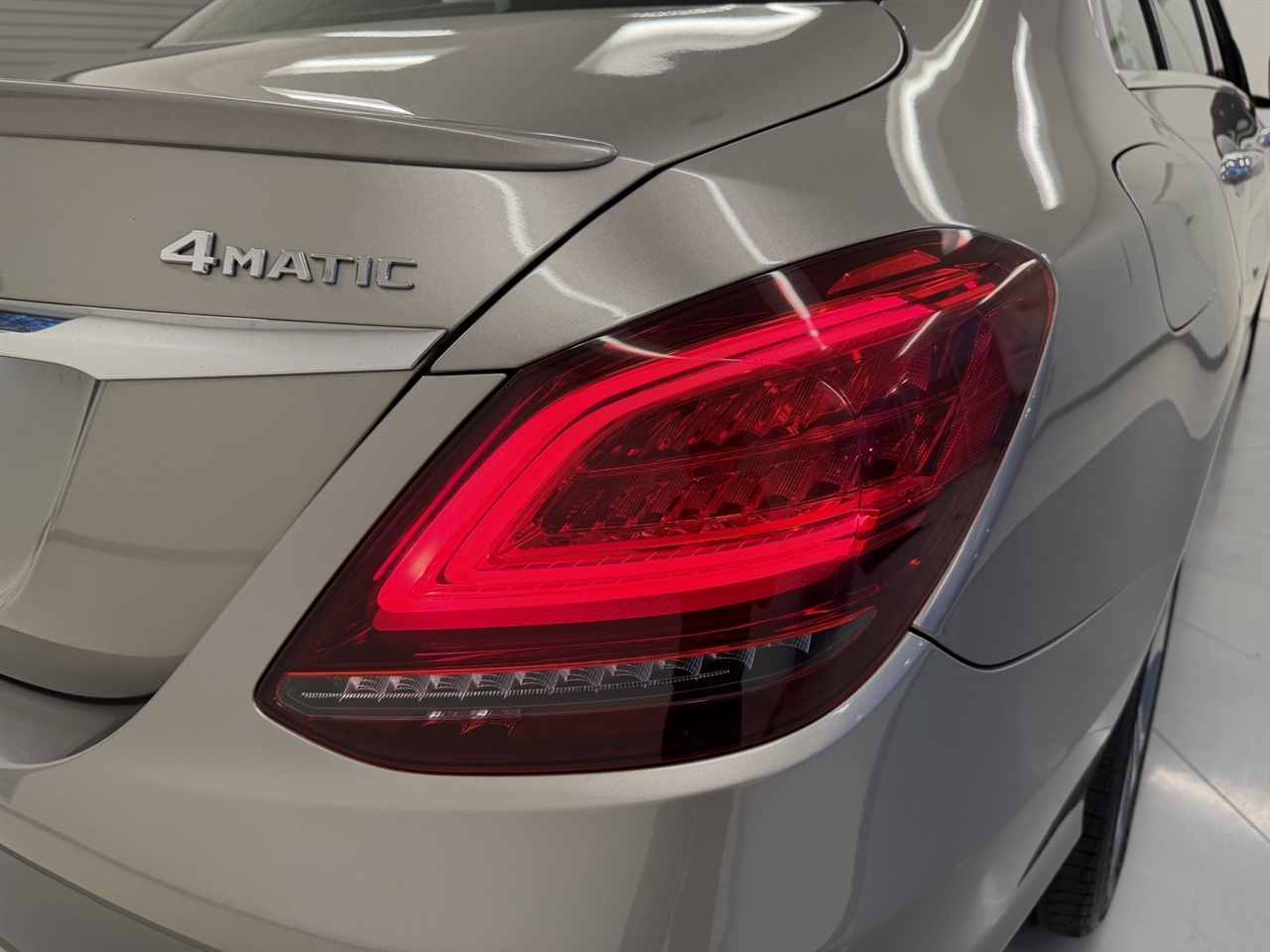 Mercedes-Benz C-Class C300 4MATIC Sedan 2020 Mercedes-Benz C-Class C300 4MATIC Sedan 2020