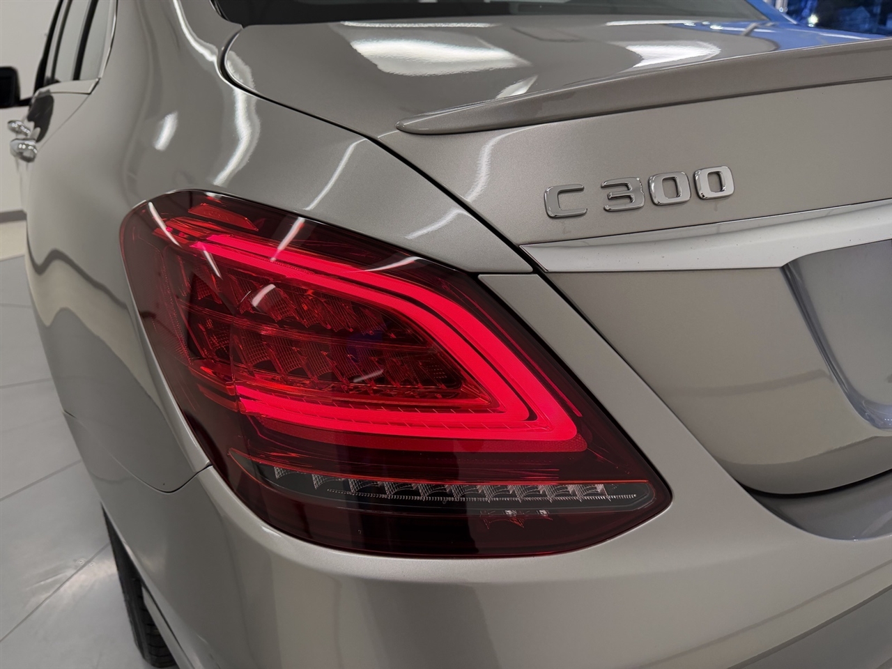 Mercedes-Benz C-Class C300 4MATIC Sedan 2020 Mercedes-Benz C-Class C300 4MATIC Sedan 2020
