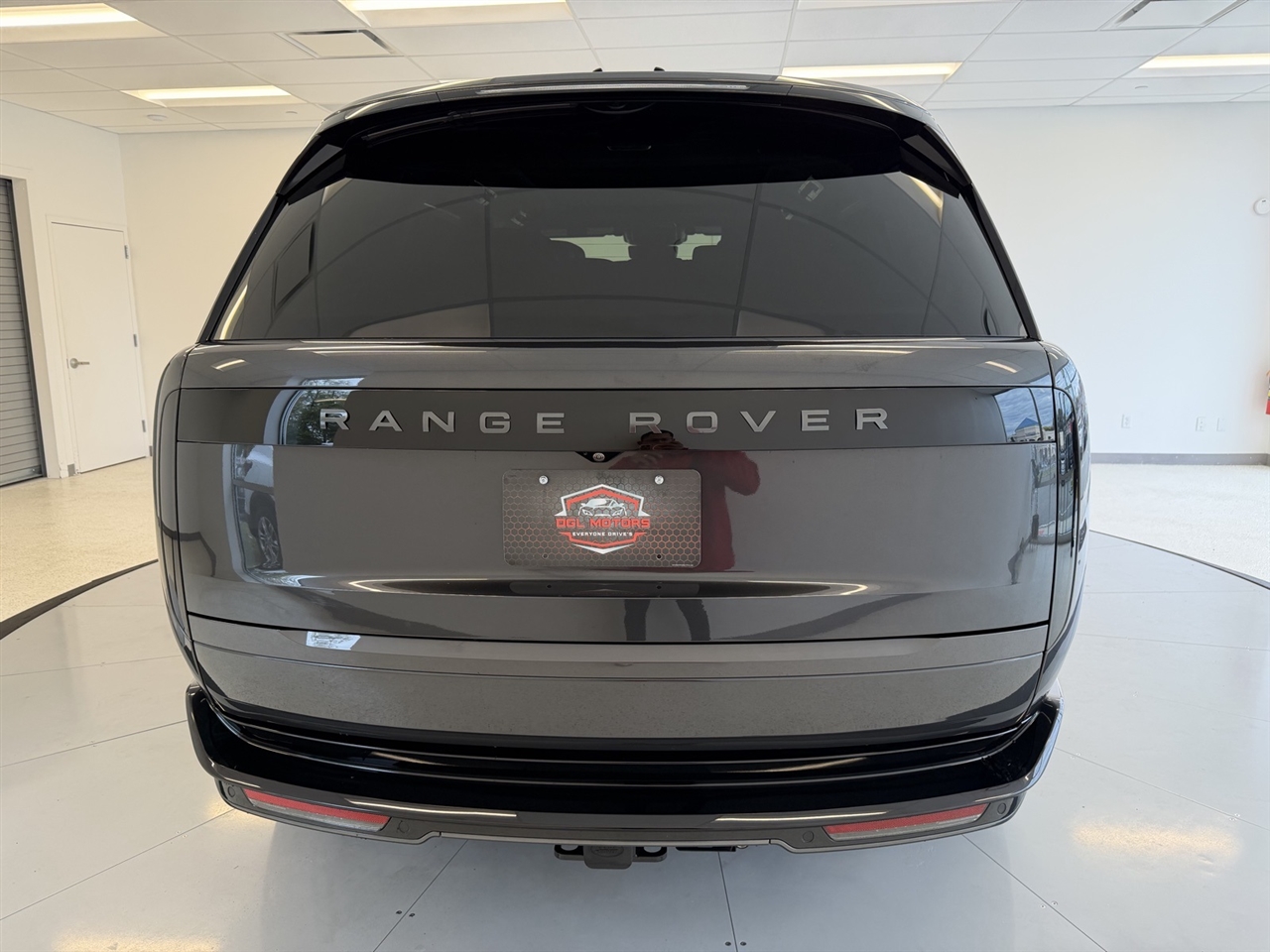 Land Rover Range Rover Autobiography LWB 5 2025 Land Rover Range Rover Autobiography LWB 5 2025