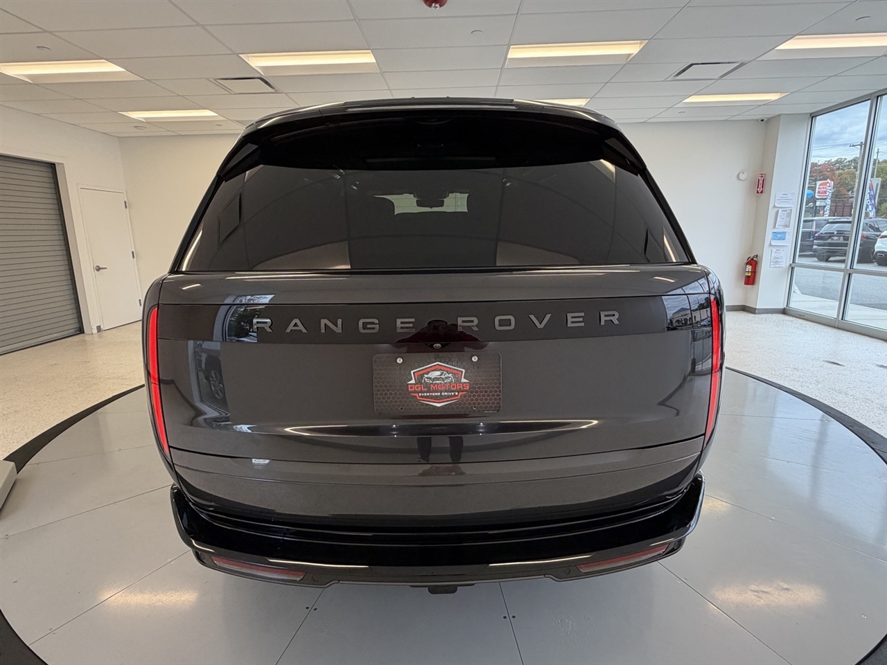 Land Rover Range Rover Autobiography LWB 5 2025 Land Rover Range Rover Autobiography LWB 5 2025