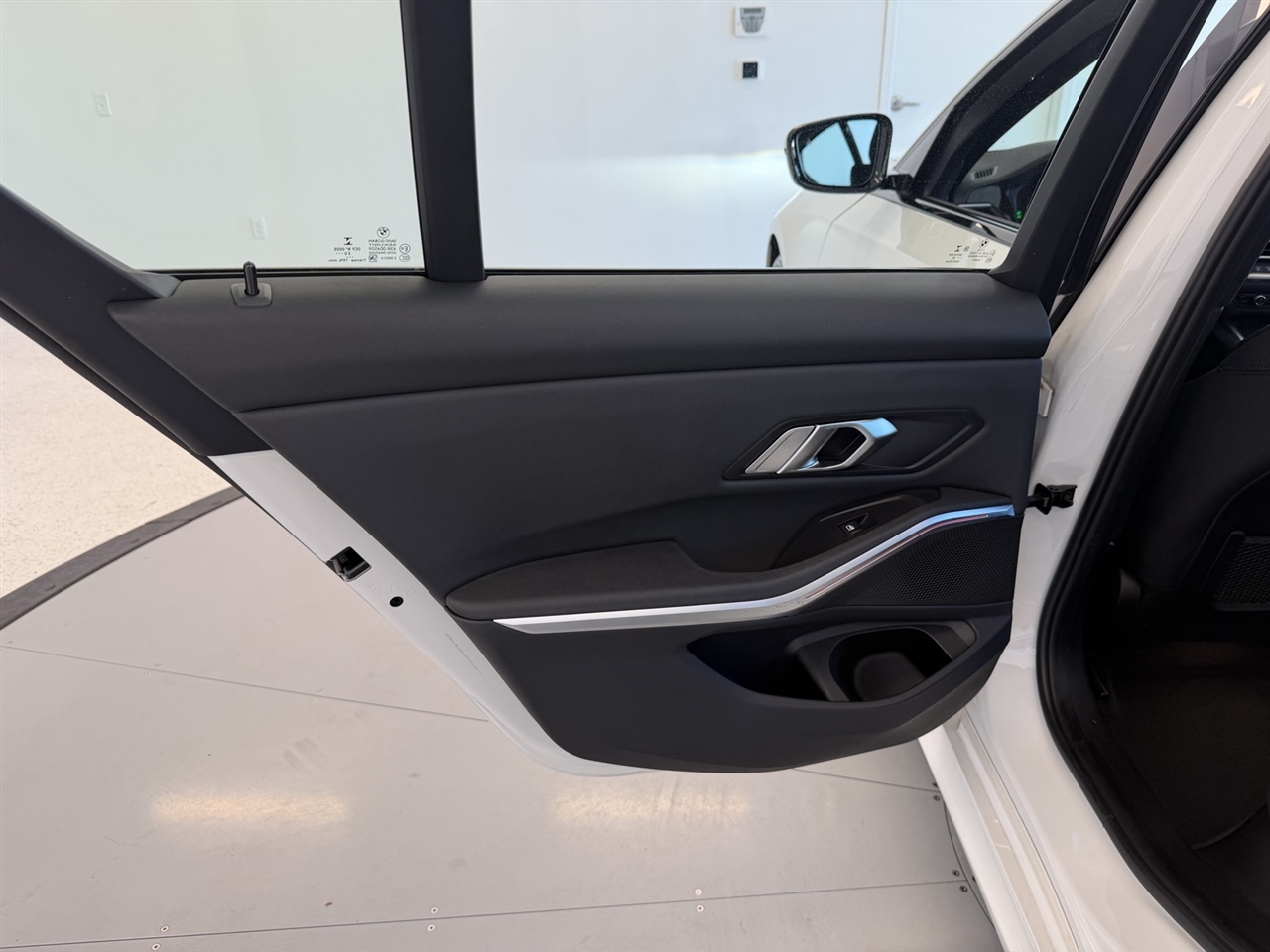 BMW 3-Series 330i xDrive 2021 BMW 3-Series 330i xDrive 2021