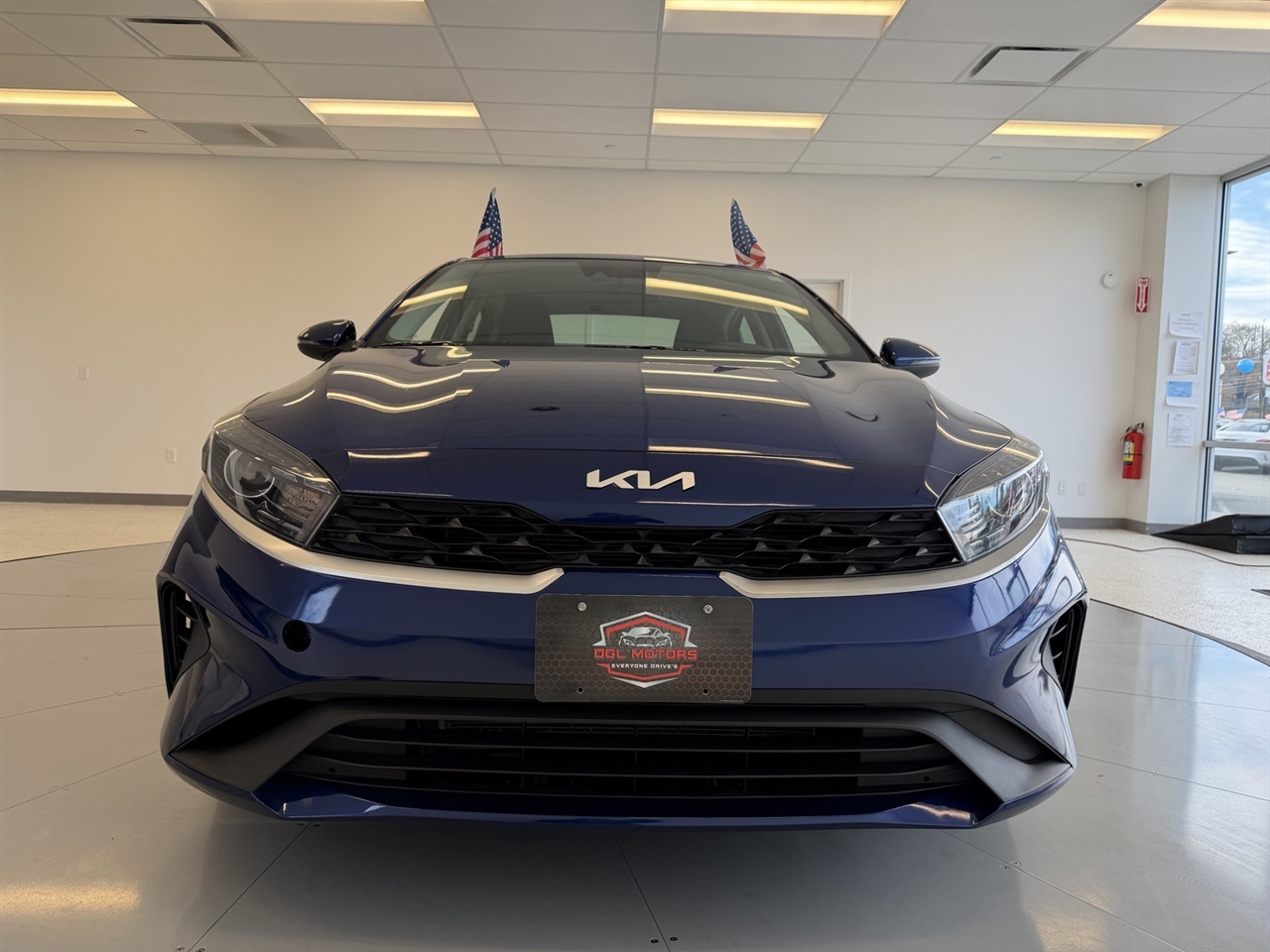 2024 Kia Forte LXS photo 3