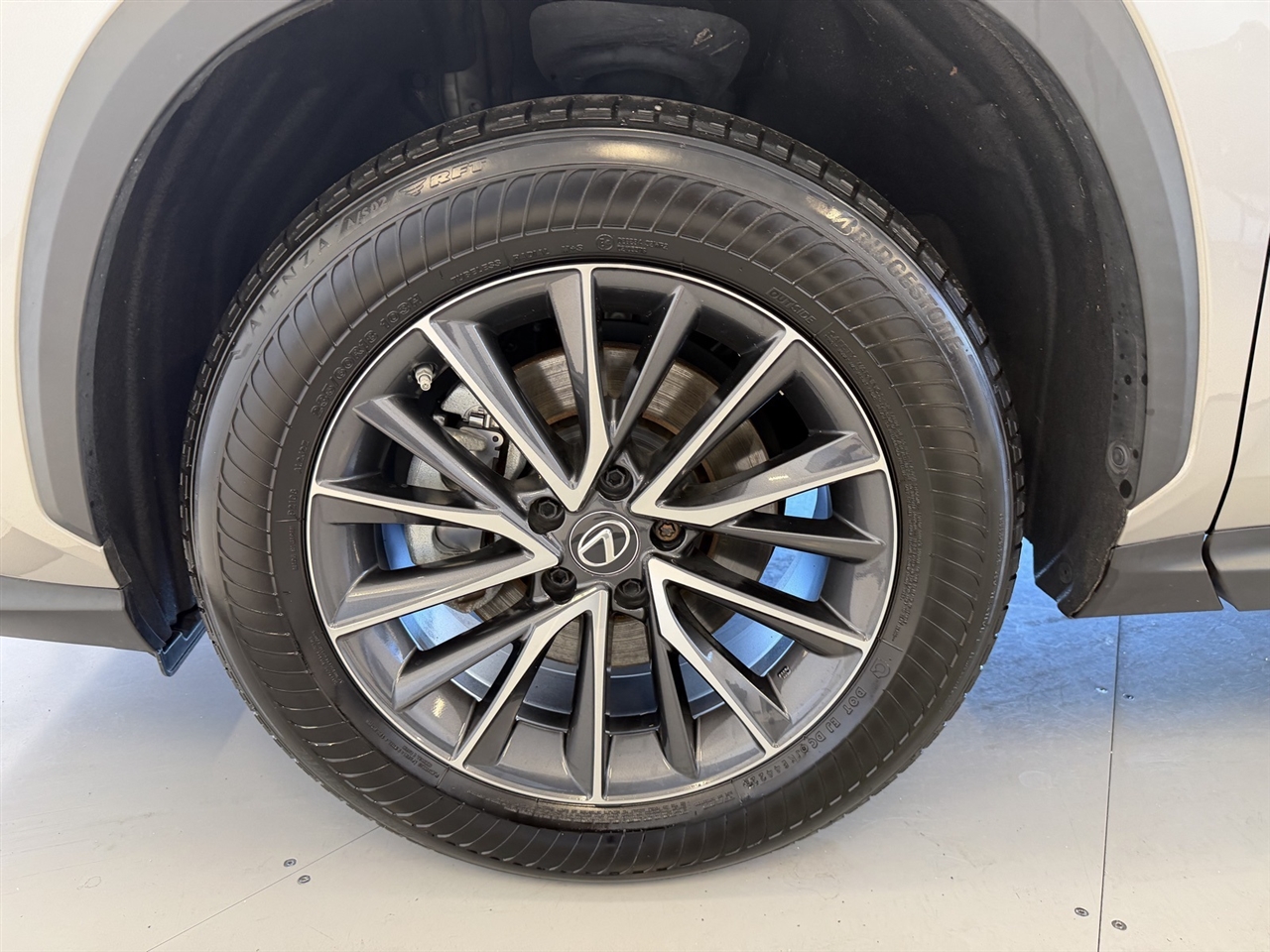 Lexus NX 350 Premium 2023