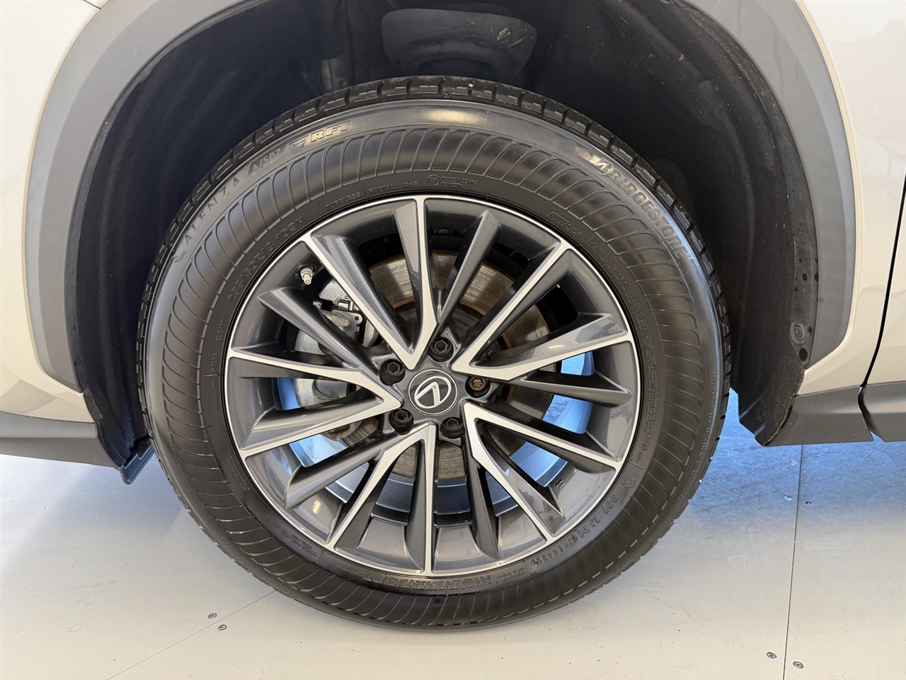 Lexus NX 350 Premium 2023