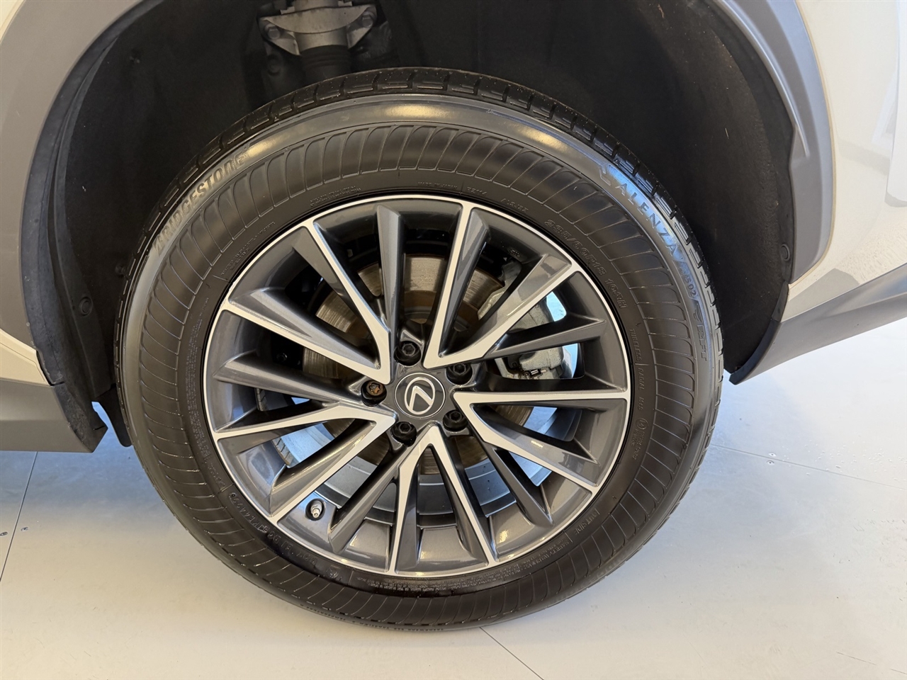 Lexus NX 350 Premium 2023