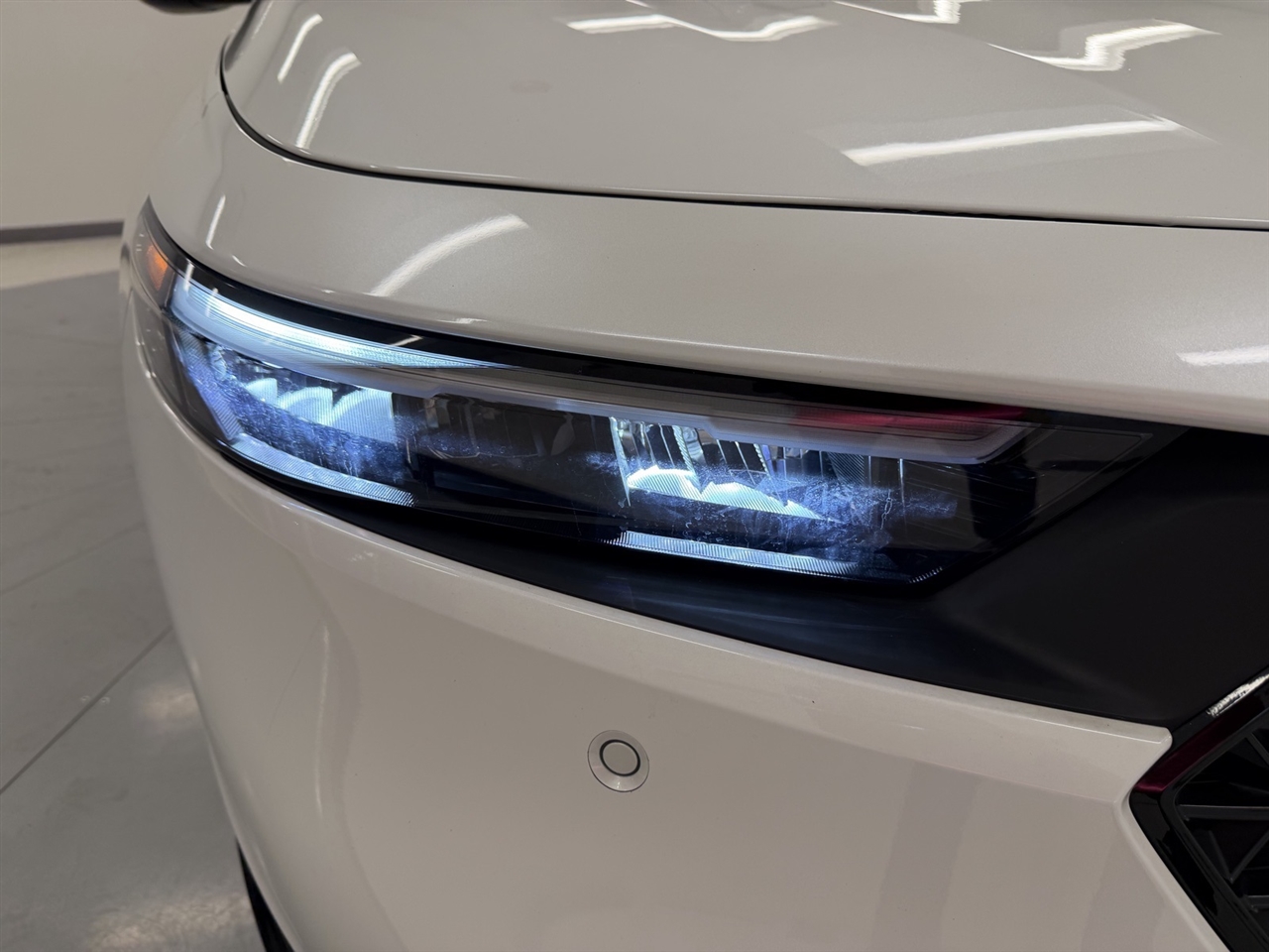 Honda Accord EX-L Hybrid 2025