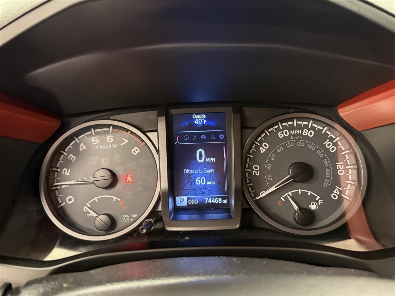 Toyota Tacoma SR5 Access Cab V6 6AT 4WD 2016