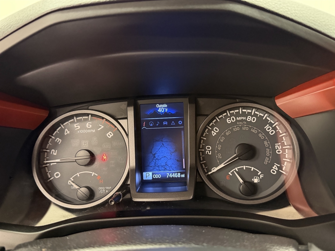 Toyota Tacoma SR5 Access Cab V6 6AT 4WD 2016