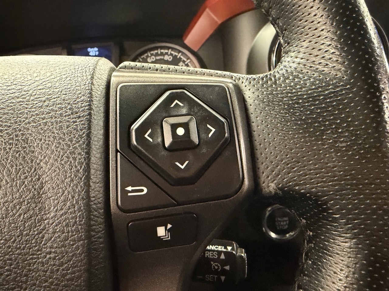 Toyota Tacoma SR5 Access Cab V6 6AT 4WD 2016