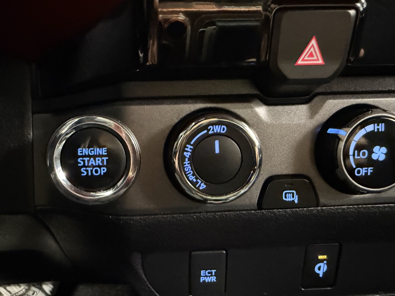 Toyota Tacoma SR5 Access Cab V6 6AT 4WD 2016