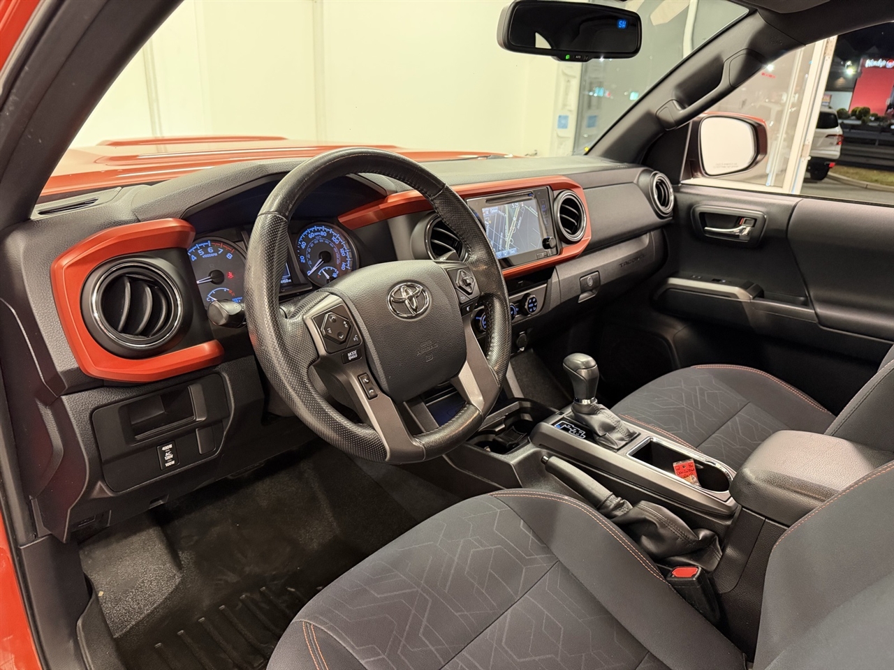 Toyota Tacoma SR5 Access Cab V6 6AT 4WD 2016