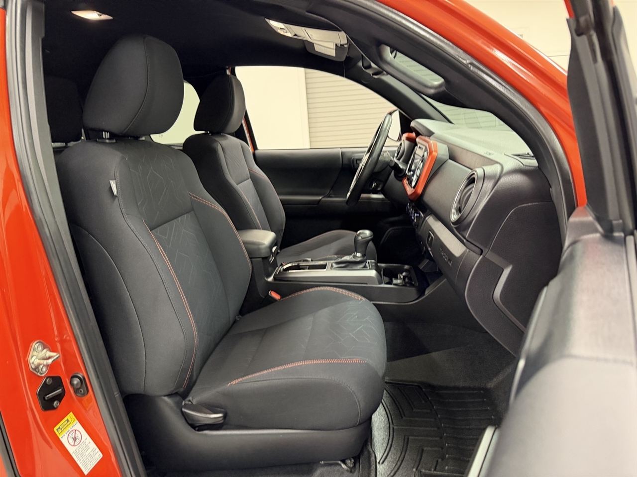 Toyota Tacoma SR5 Access Cab V6 6AT 4WD 2016