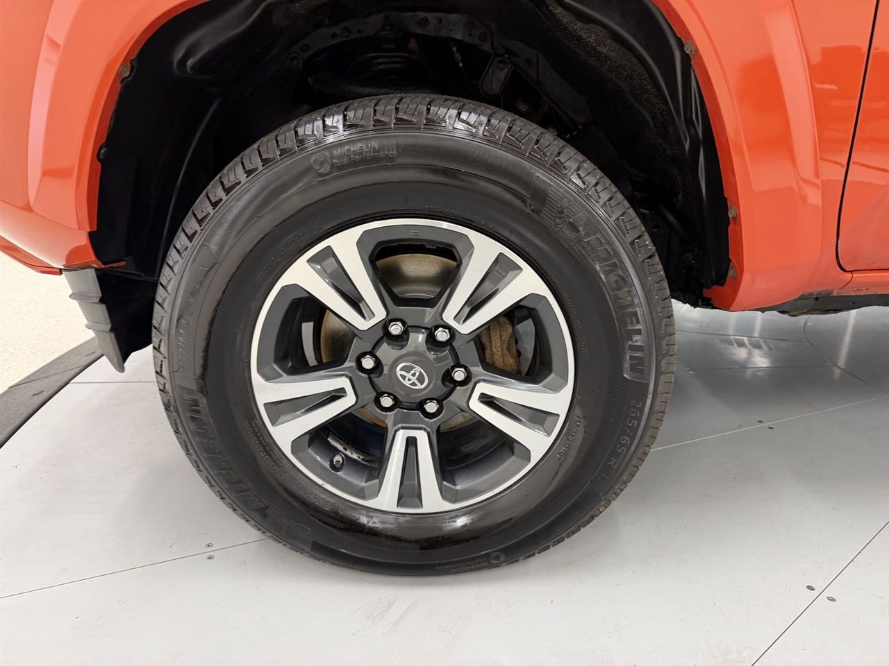 Toyota Tacoma SR5 Access Cab V6 6AT 4WD 2016