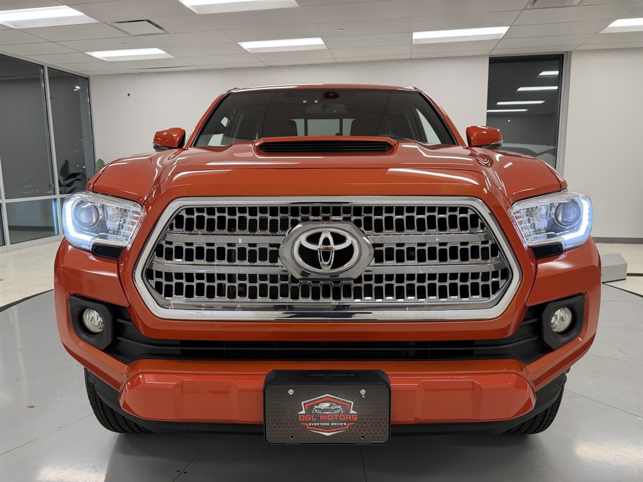 Toyota Tacoma SR5 Access Cab V6 6AT 4WD 2016