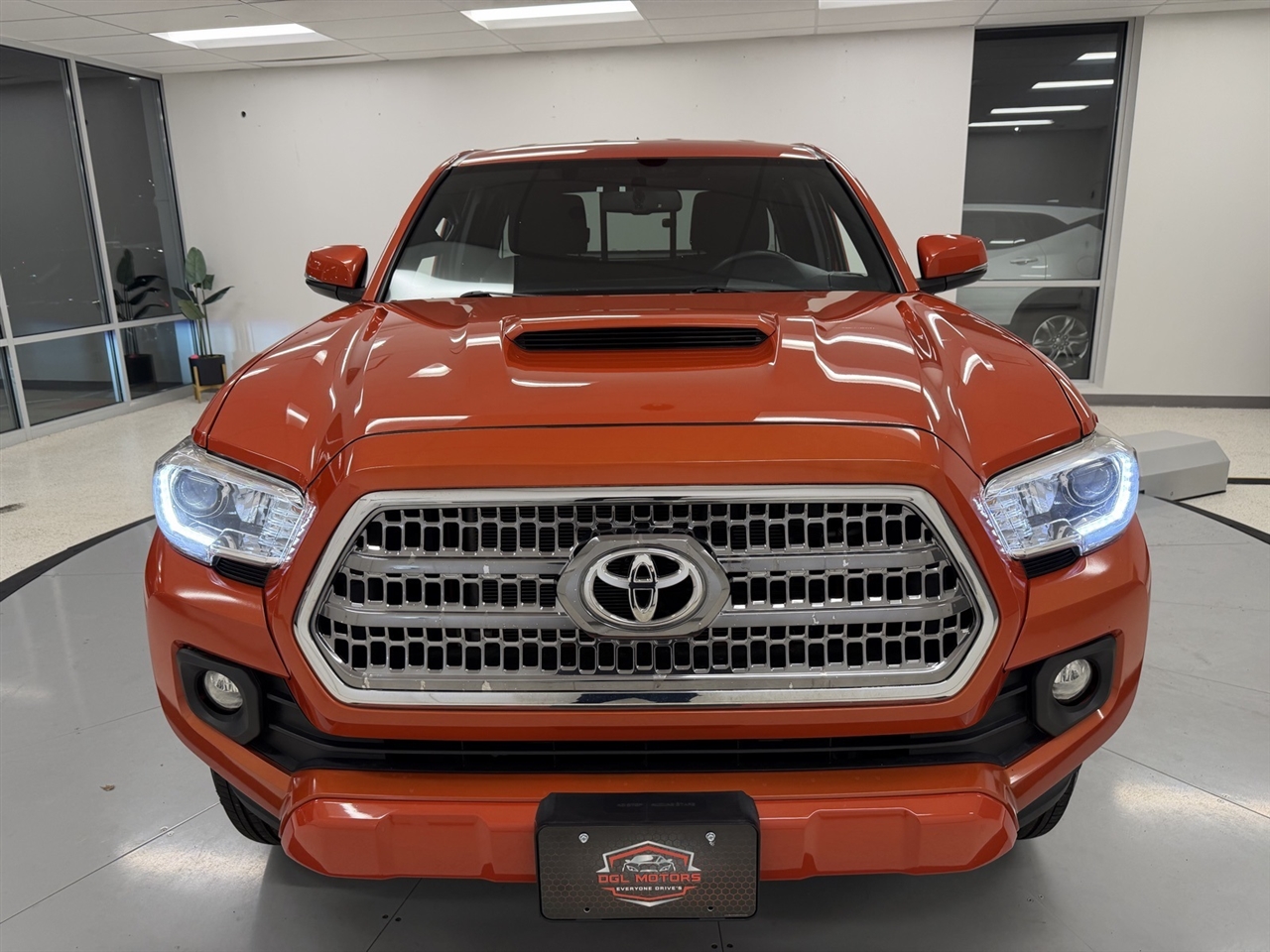 Toyota Tacoma SR5 Access Cab V6 6AT 4WD 2016