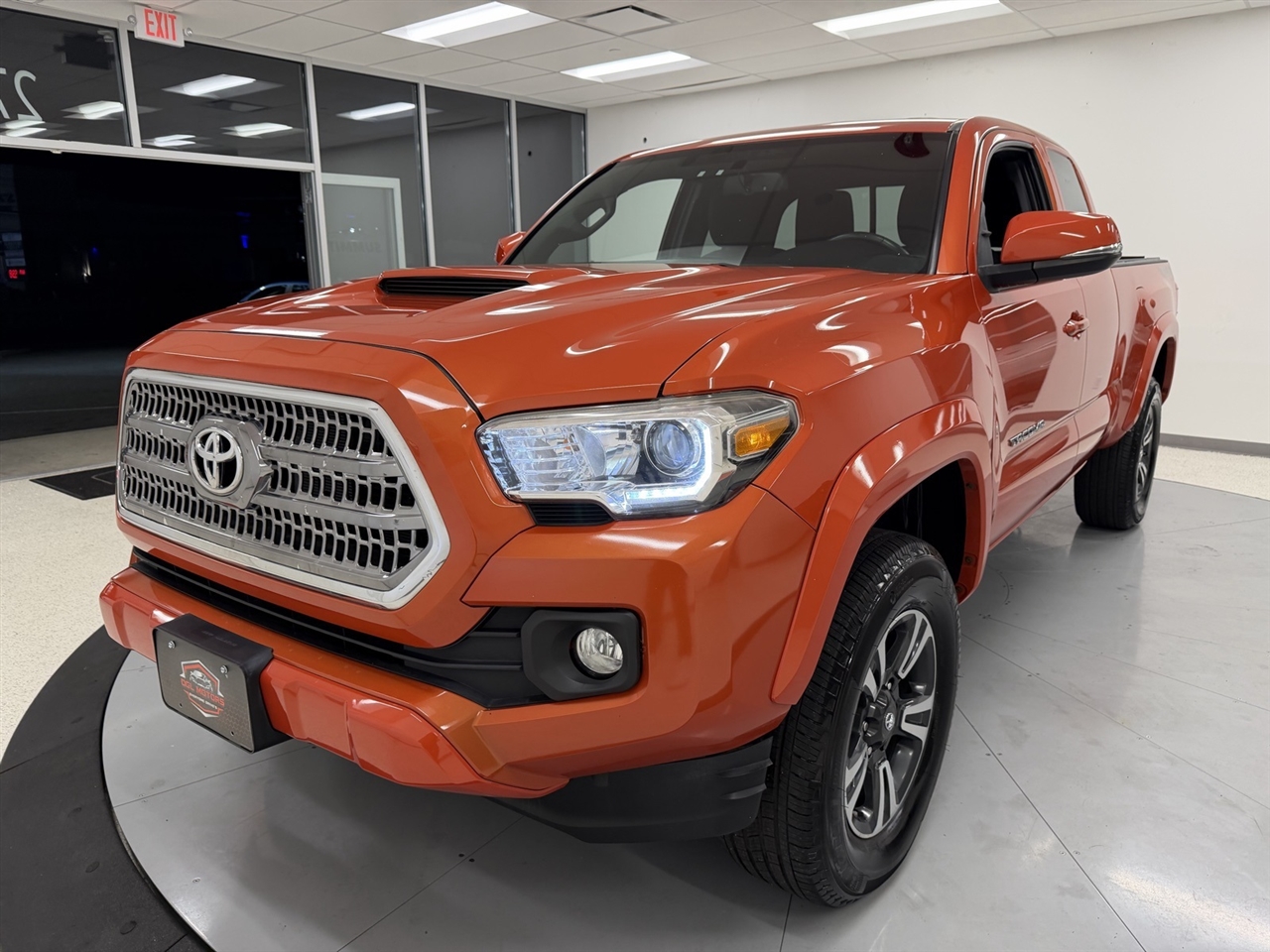 Toyota Tacoma SR5 Access Cab V6 6AT 4WD 2016