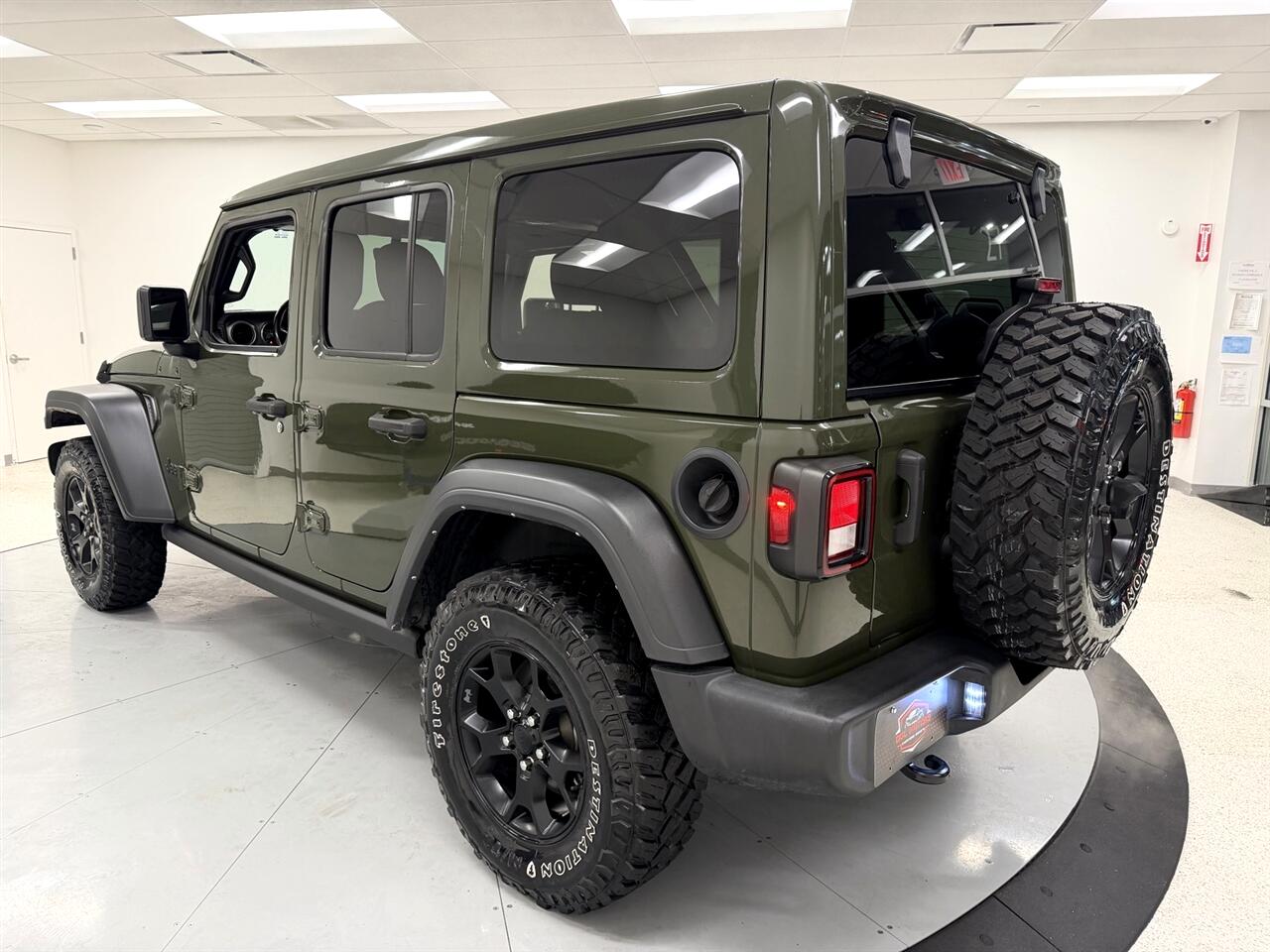 Jeep Wrangler Unlimited Willys Sport 2021