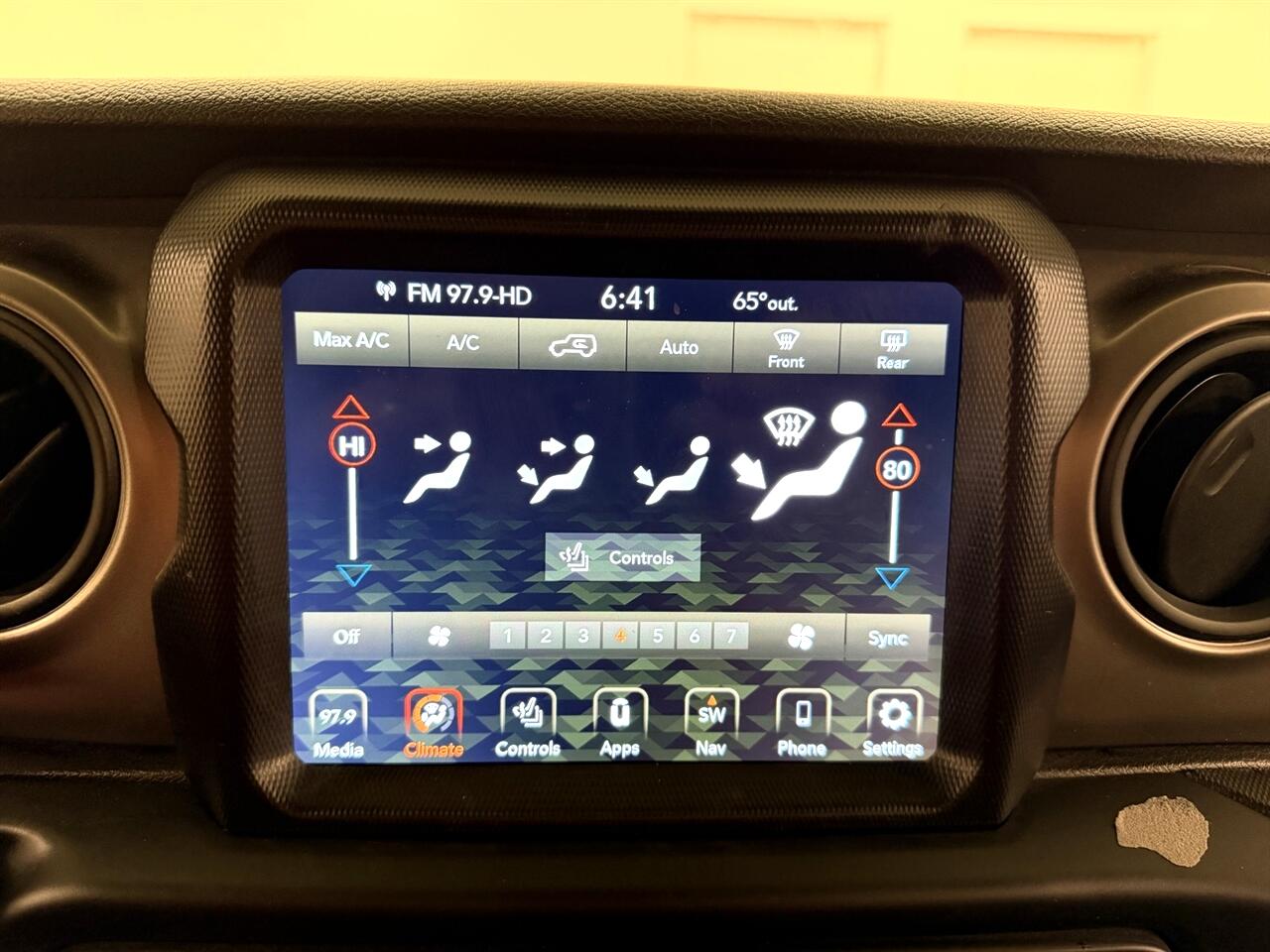 Jeep Wrangler Unlimited Willys Sport 2021