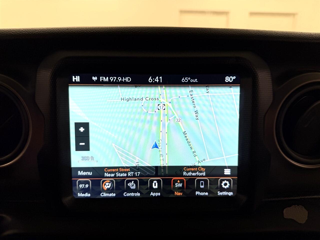 Jeep Wrangler Unlimited Willys Sport 2021