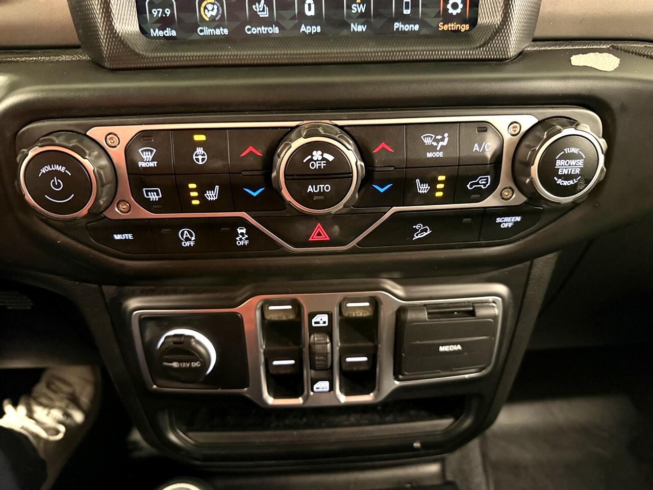 Jeep Wrangler Unlimited Willys Sport 2021