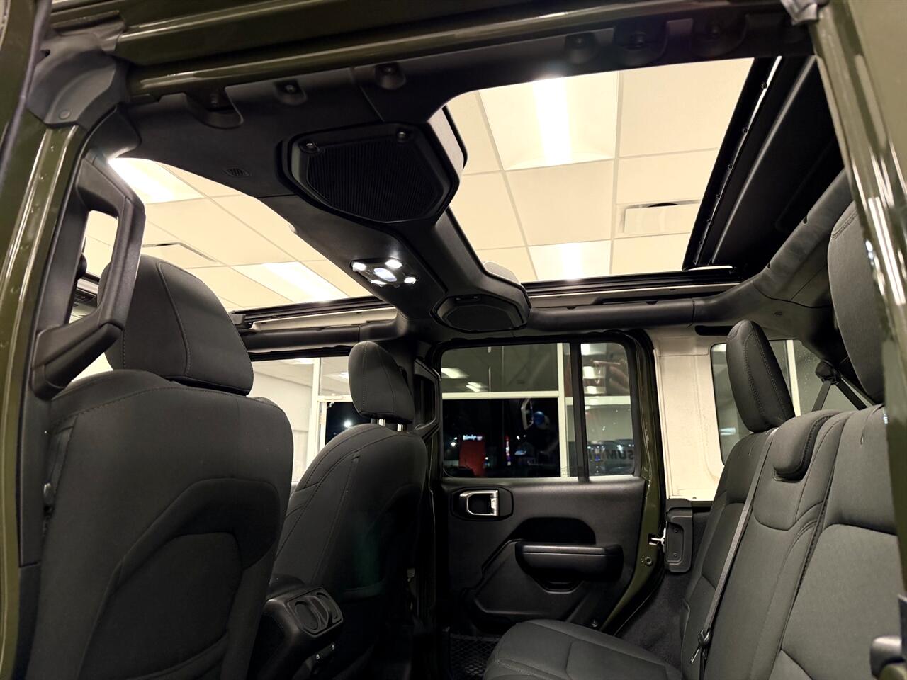 Jeep Wrangler Unlimited Willys Sport 2021