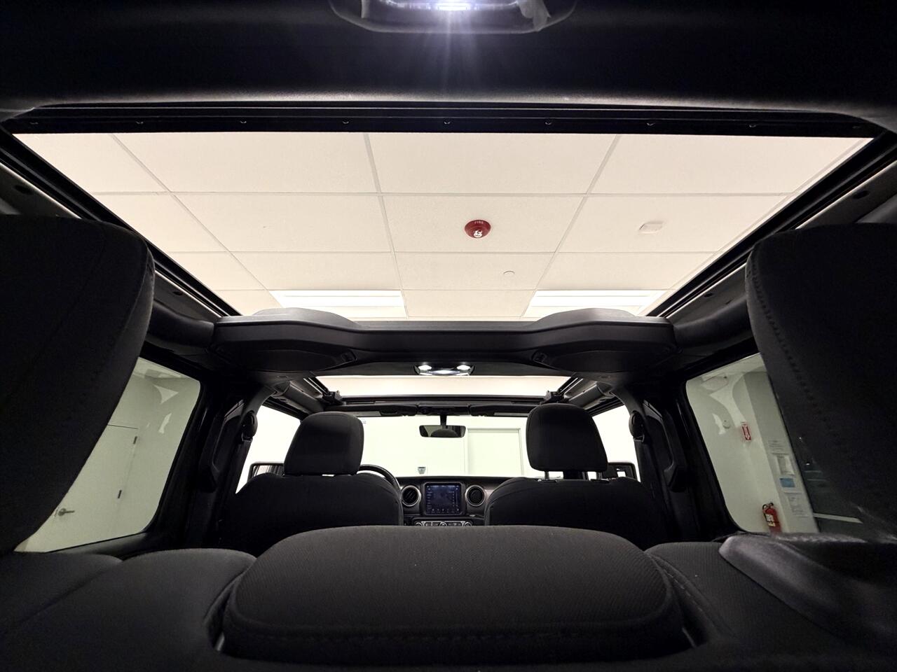 Jeep Wrangler Unlimited Willys Sport 2021