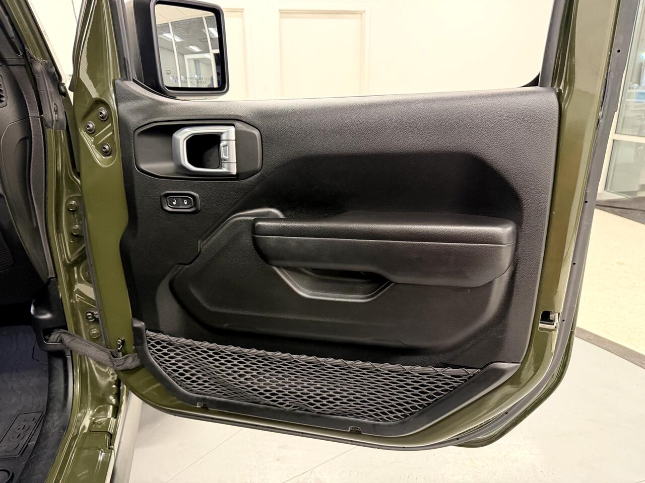 Jeep Wrangler Unlimited Willys Sport 2021