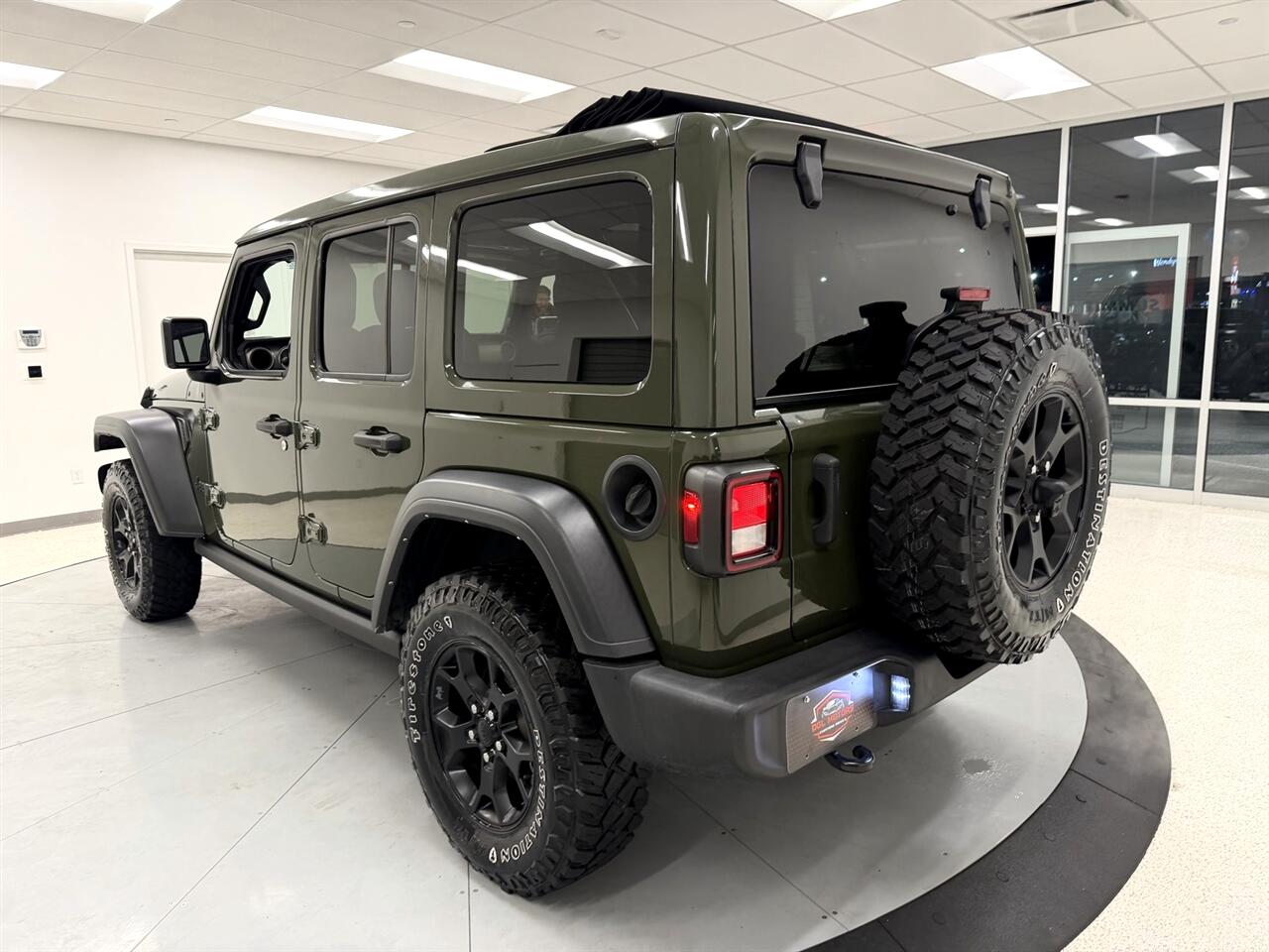 Jeep Wrangler Unlimited Willys Sport 2021