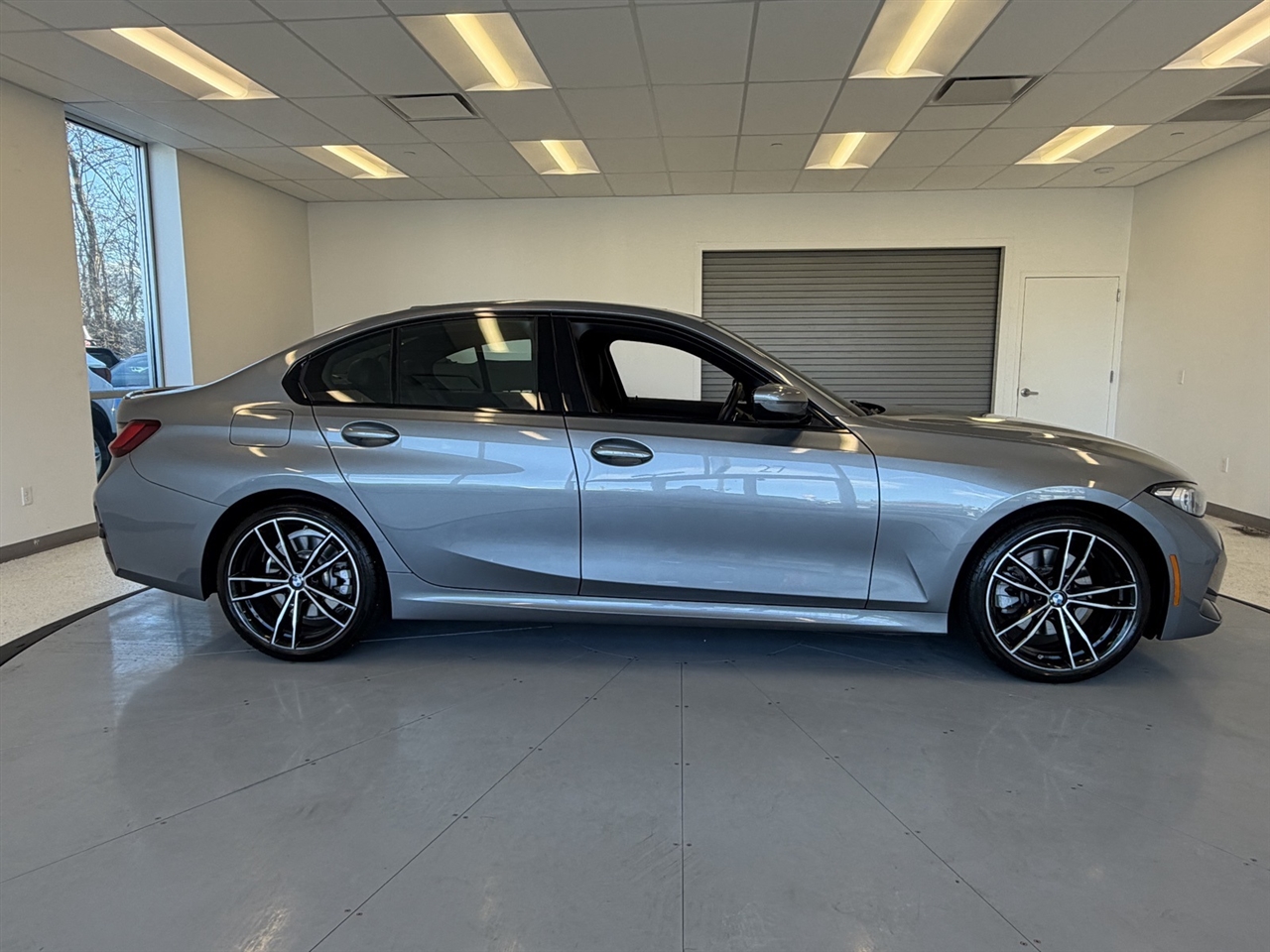 BMW 3-Series 330i xDrive 2023