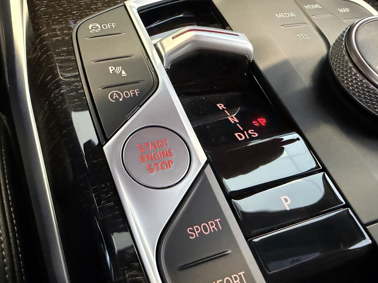 BMW 3-Series 330i xDrive 2023