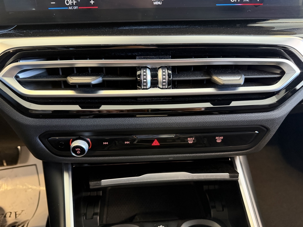 BMW 3-Series 330i xDrive 2023