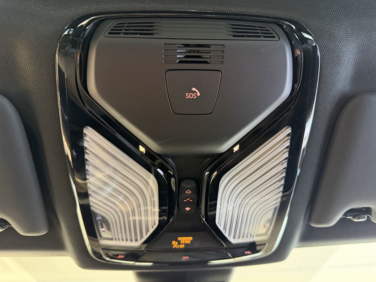 BMW 3-Series 330i xDrive 2023