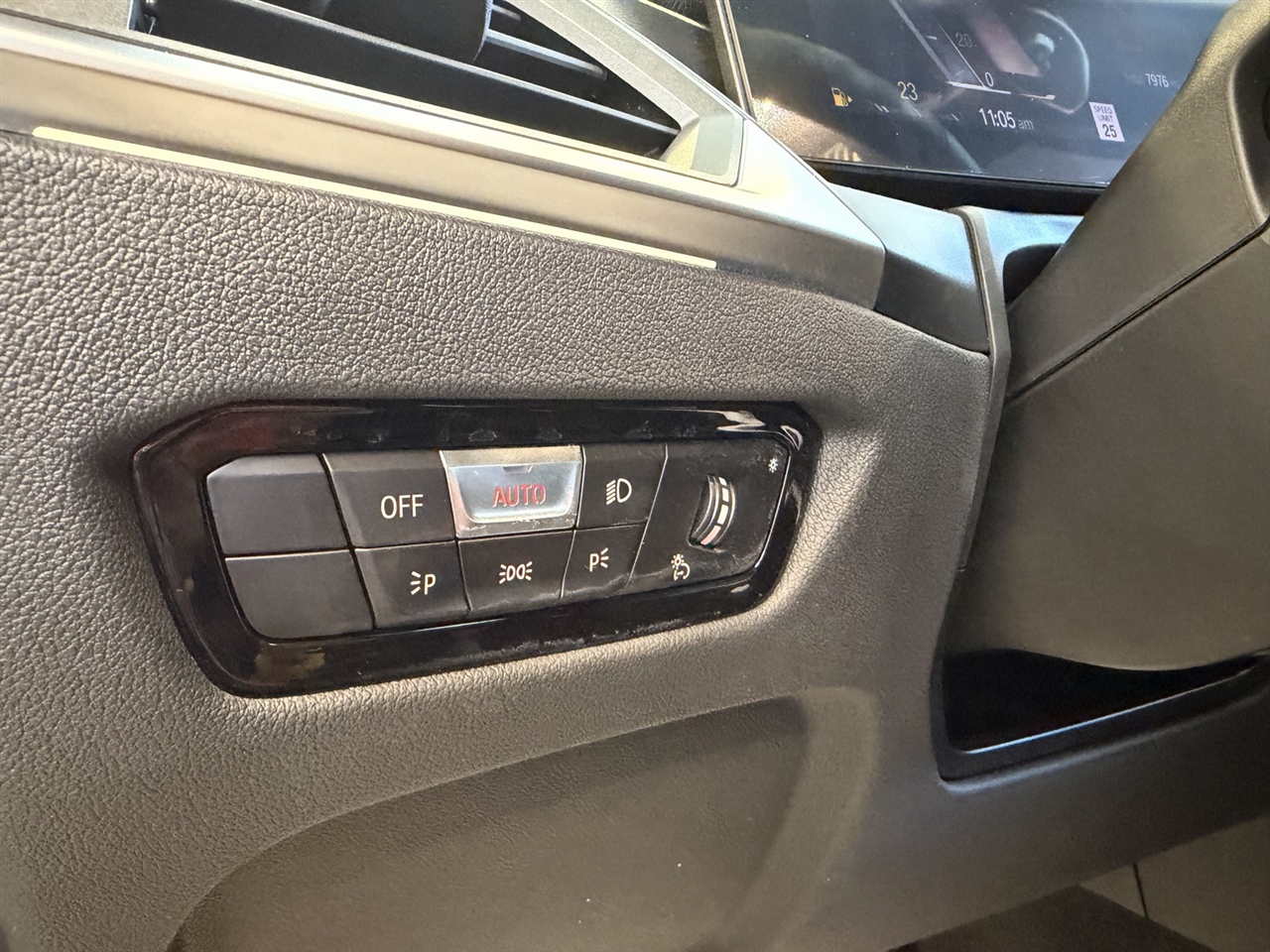 BMW 3-Series 330i xDrive 2023