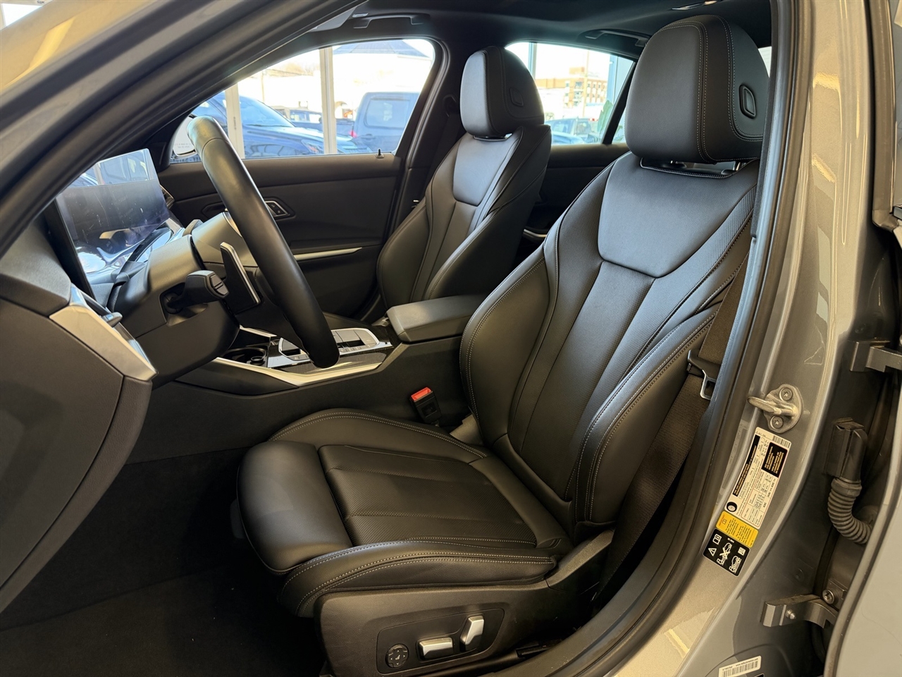 BMW 3-Series 330i xDrive 2023