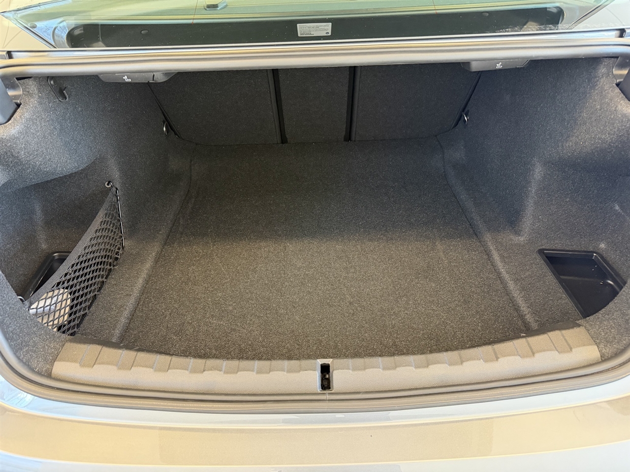 BMW 3-Series 330i xDrive 2023