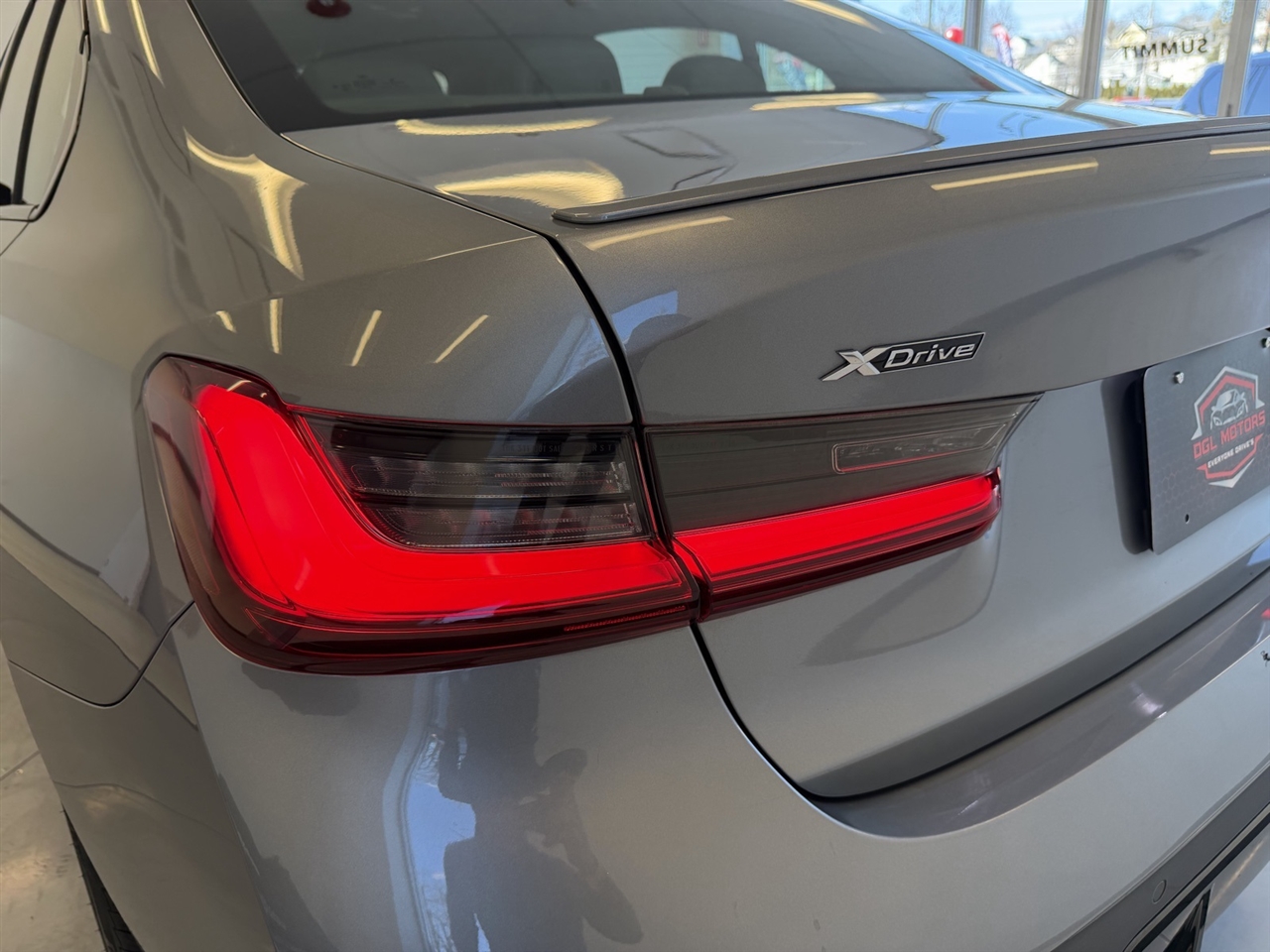 BMW 3-Series 330i xDrive 2023