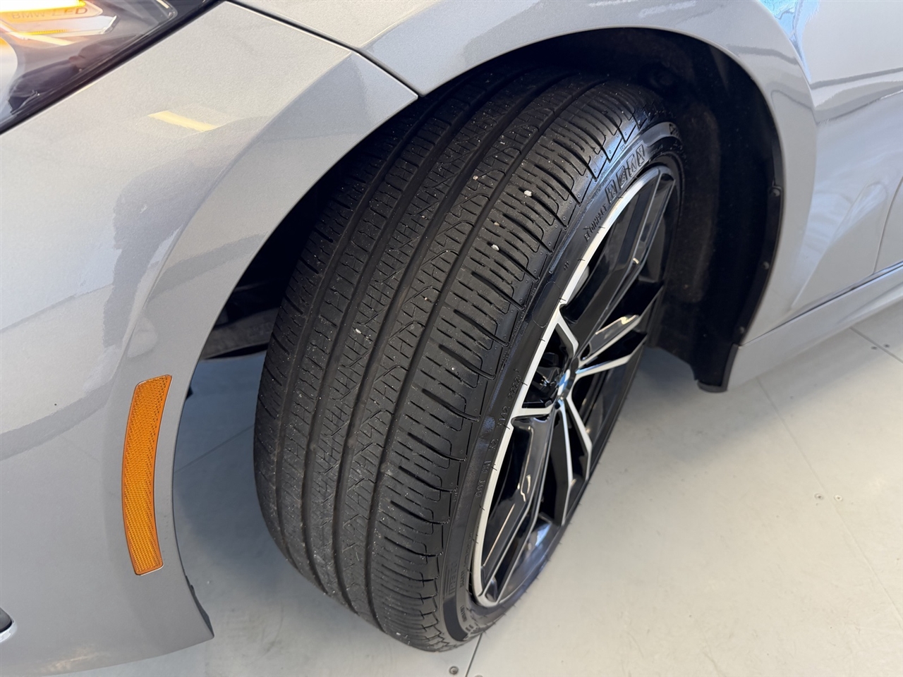 BMW 3-Series 330i xDrive 2023