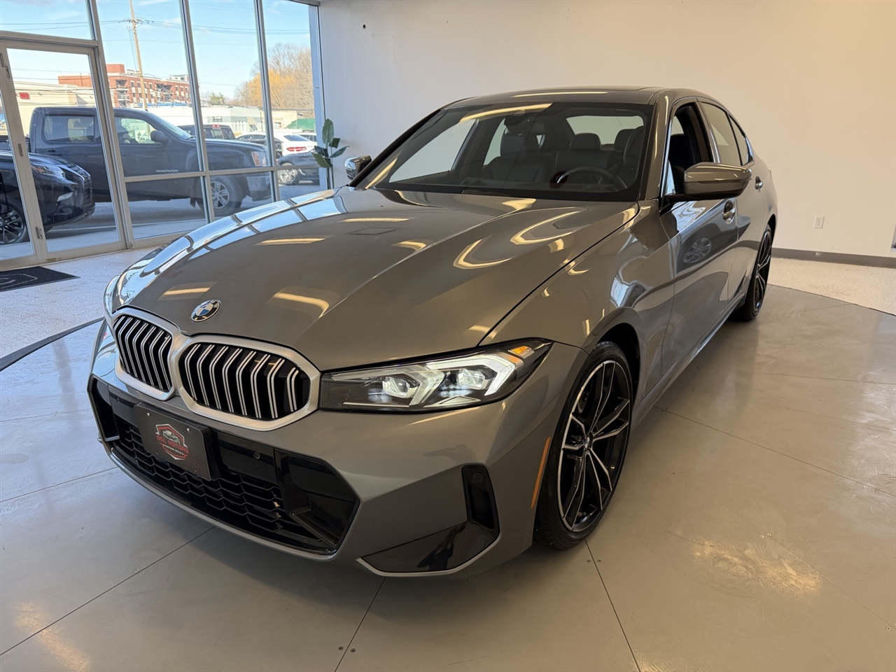 BMW 3-Series 330i xDrive 2023