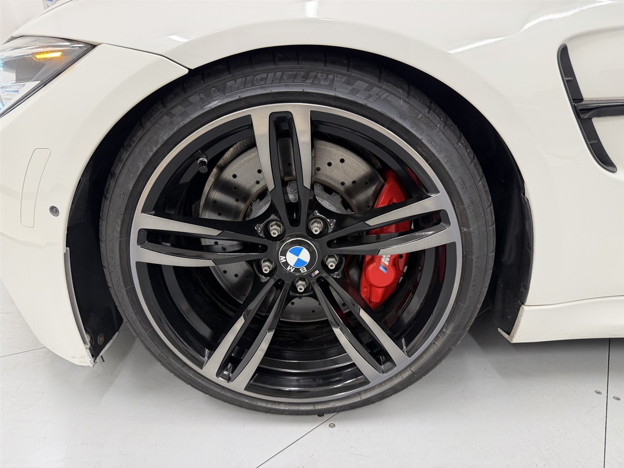 BMW M3 Base 2016
