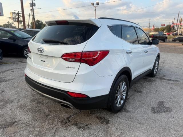 2015 Hyundai Santa Fe Sport GLS photo 3