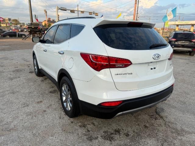 2015 Hyundai Santa Fe Sport GLS photo 4