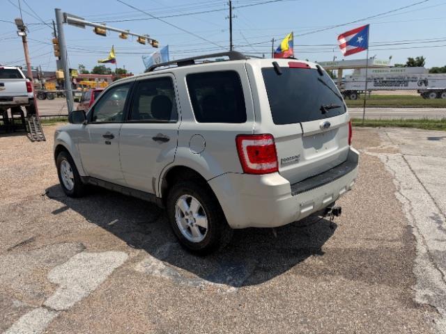 Ford Escape  2009