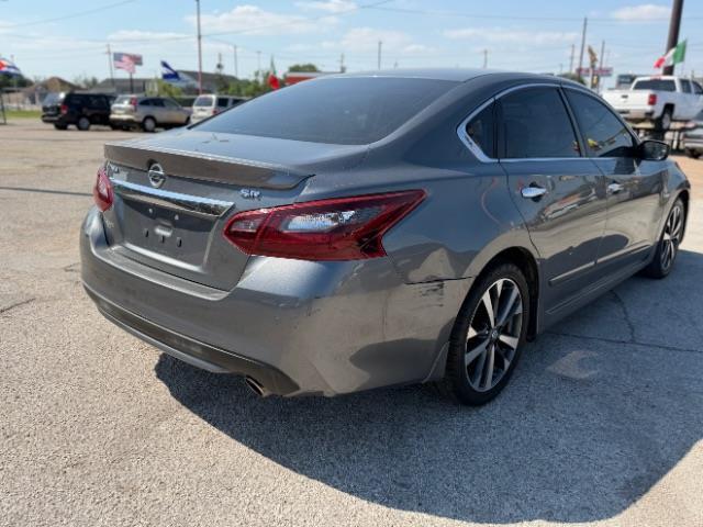 Nissan Altima  2016