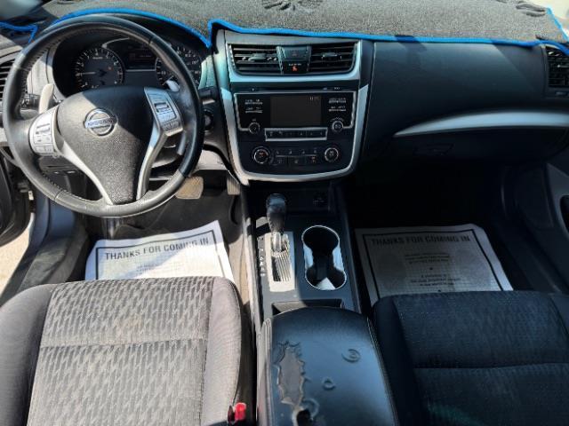 Nissan Altima  2016