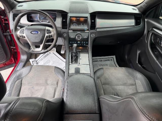 Ford Taurus  2015
