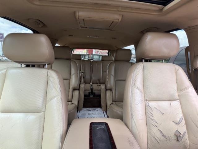GMC Yukon Denali  2011