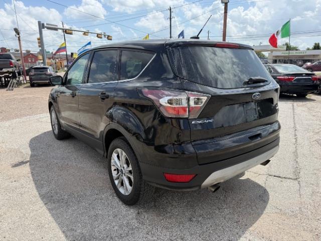 Ford Escape  2017