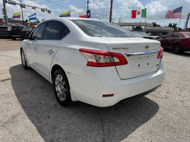 Nissan Sentra  2013